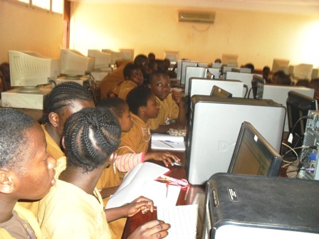 Elèves du Lycée Bilingue